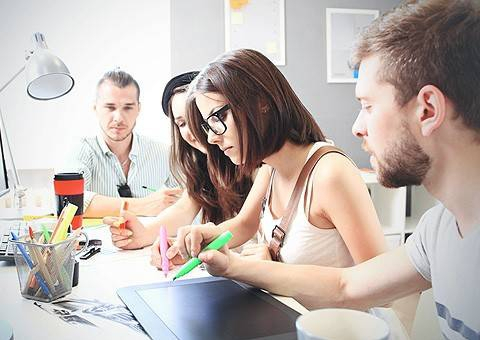 目前，還有很多的營銷策劃企業(yè)